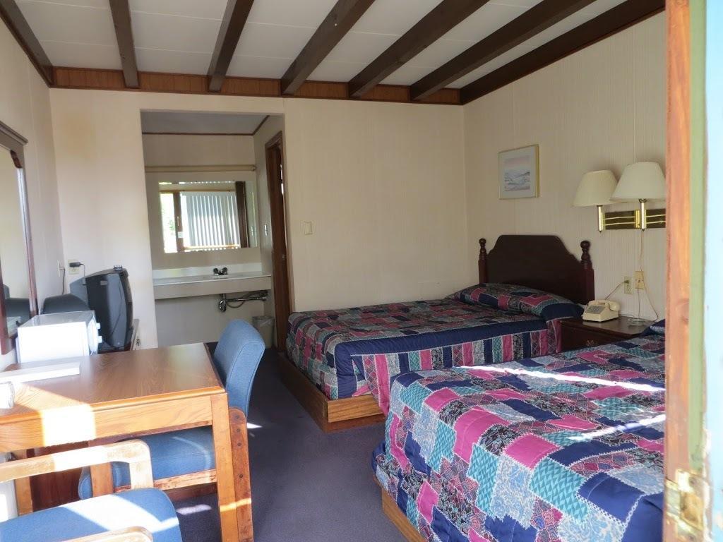 The Bluffs Inn & Suites Decorah Extérieur photo