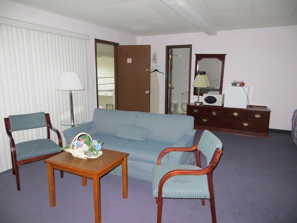 The Bluffs Inn & Suites Decorah Extérieur photo